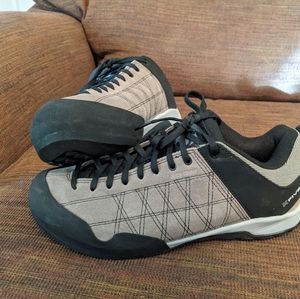 FiveTen Guide Tennies